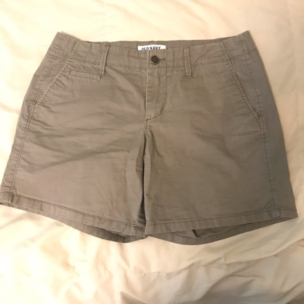 Old Navy khaki shorts